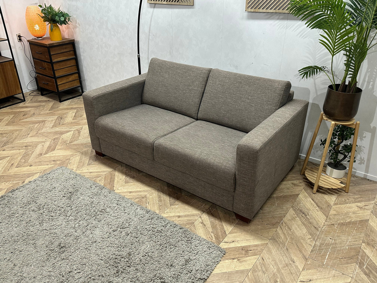 Bruine 2.5-Zits Zetel Inc Hocker ~ Losse Rugkussens Met Afneembare Hoezen