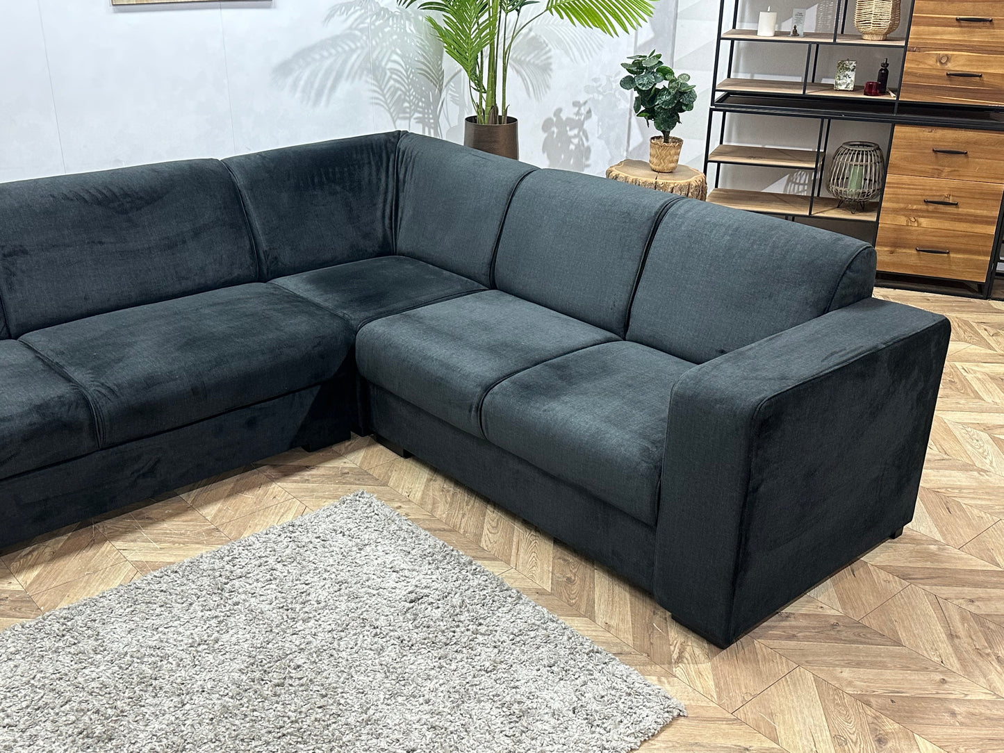 !Showroommodel! Zwarte Velvet Hoekzetel