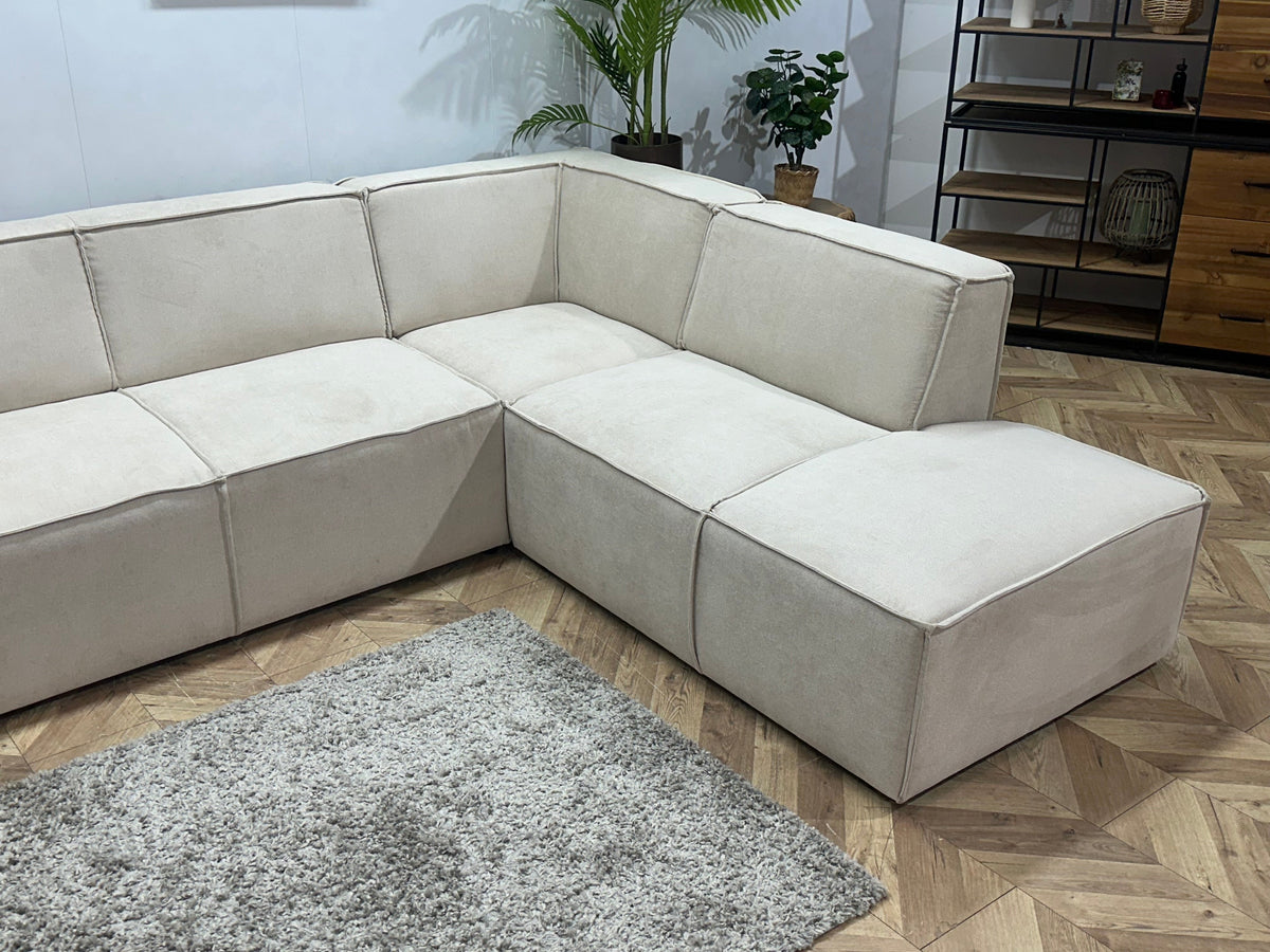 !Showroommodel! Crème Suède Stoffen Hoekzetel