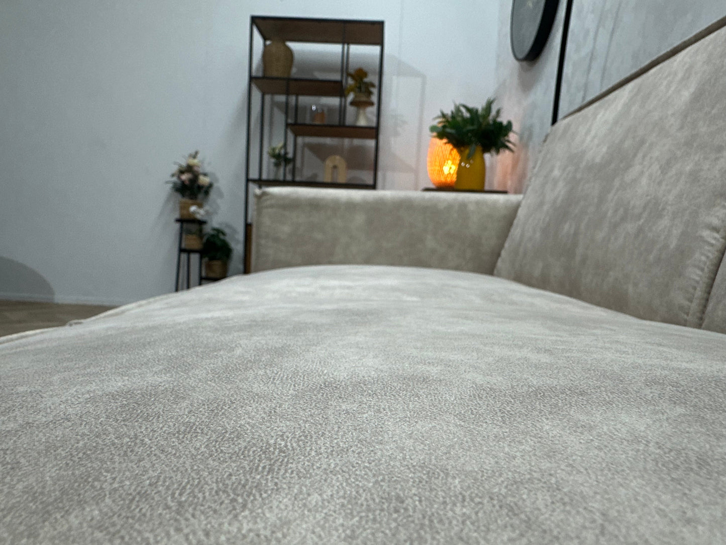 !Showroommodel! Crème Suède Stoffen Hoekzetel