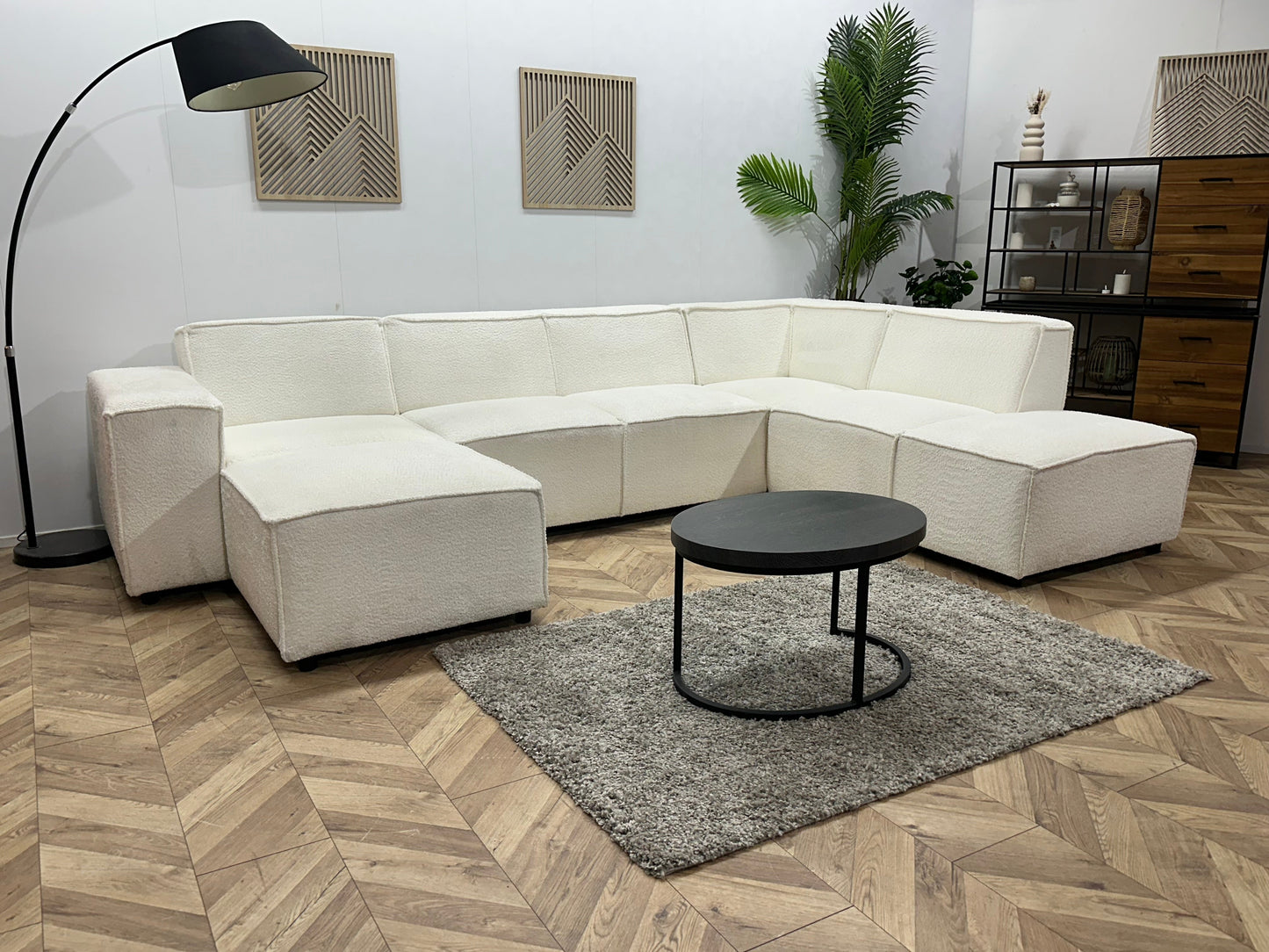 !Showroommodel! Witte Bouclé Stoffen U Zetel