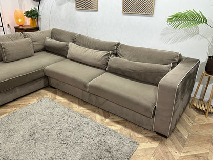 Bruine Velvet Hoekzetel ~ Losse Kussens Met Afneembare Hoezen