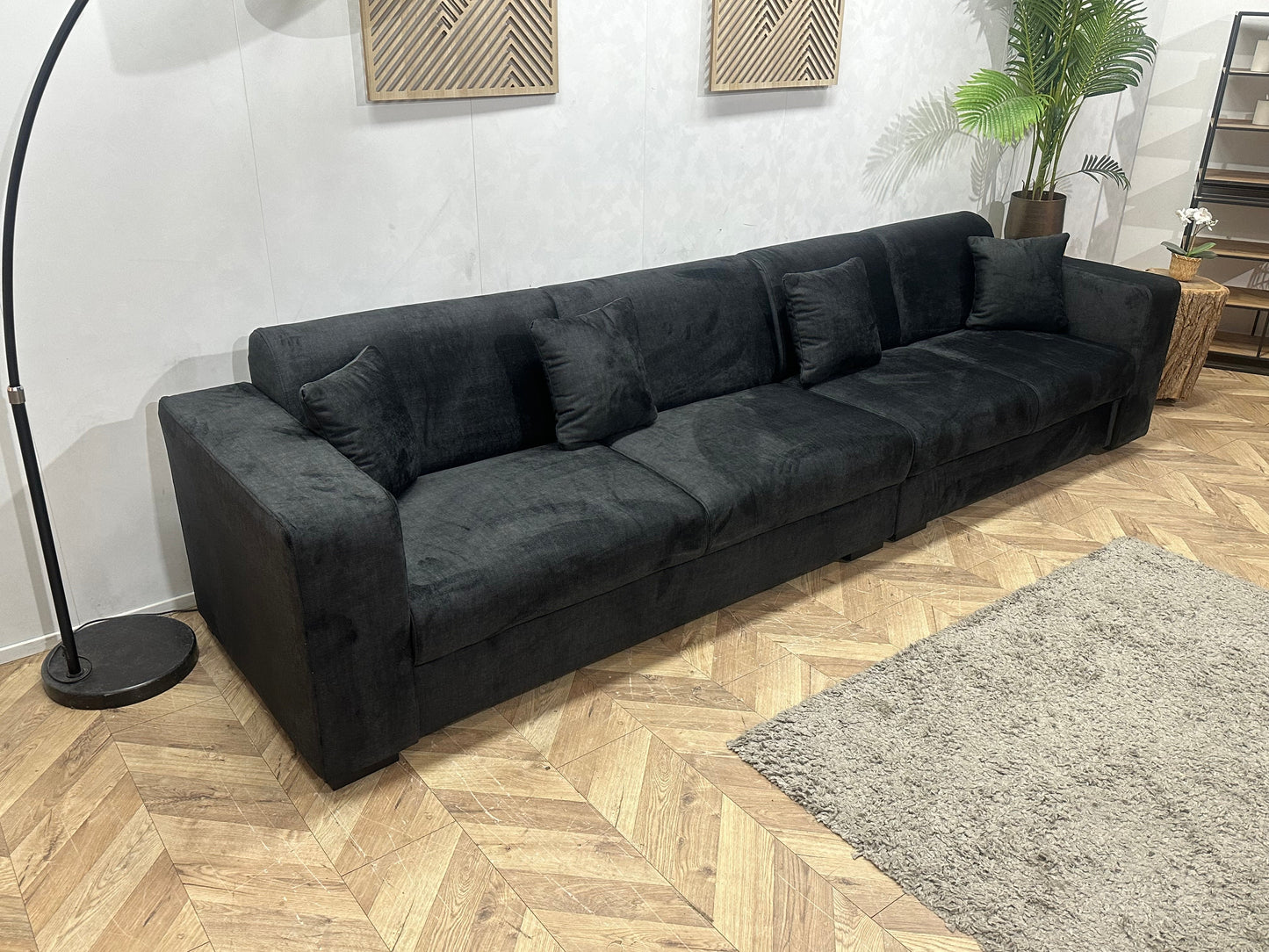 !Showroommodel! Zwarte Velvet Rechte Zetel