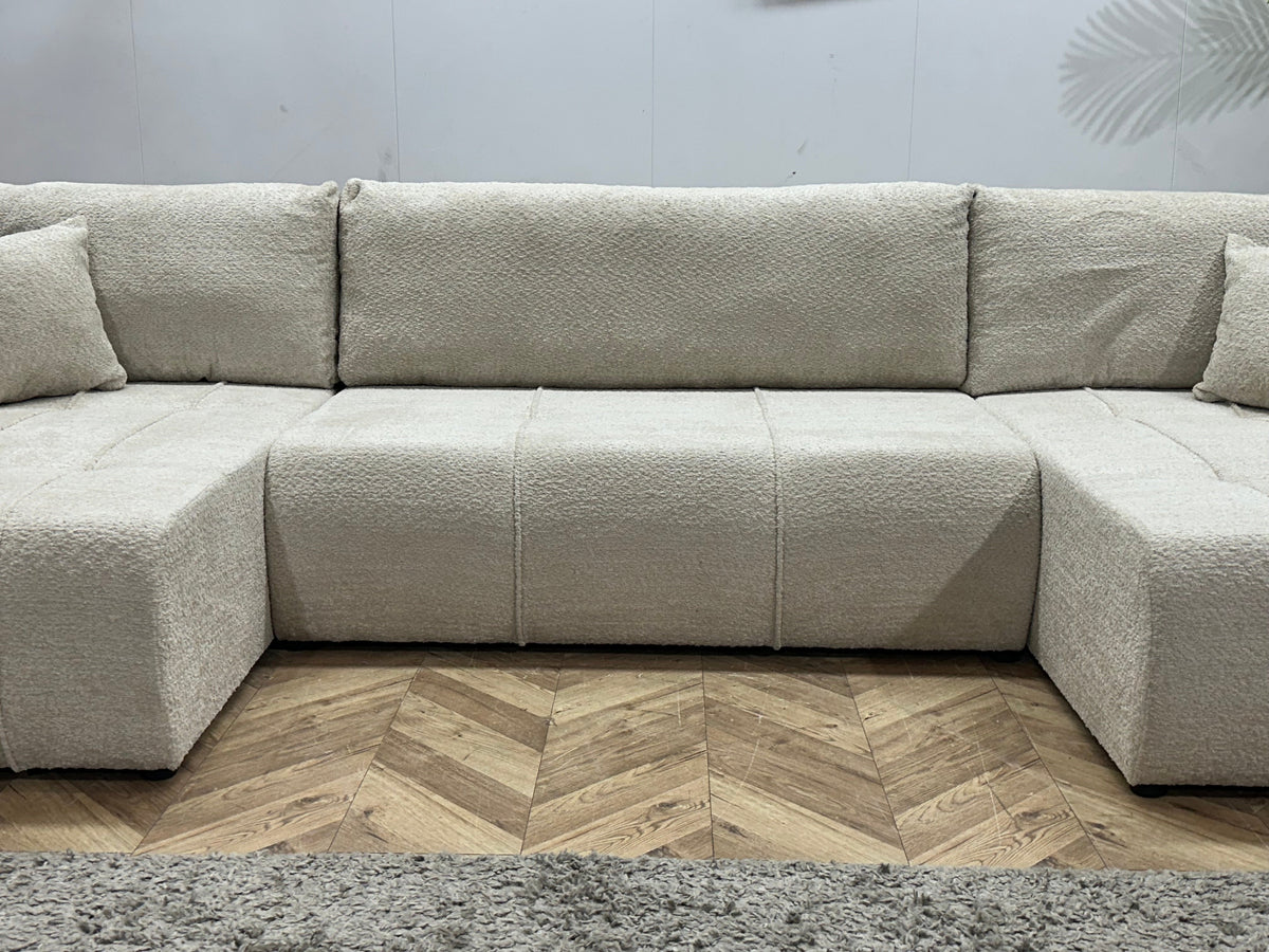 !Showroommodel! Witte Bouclé Stoffen U Zetel