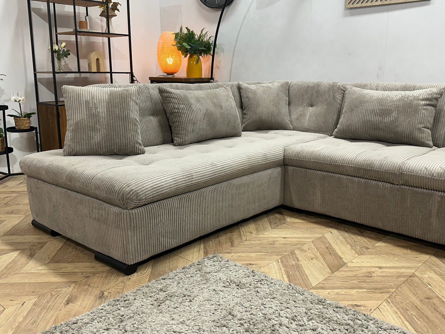 !Showroommodel! Licht Bruine Ribstof U Zetel