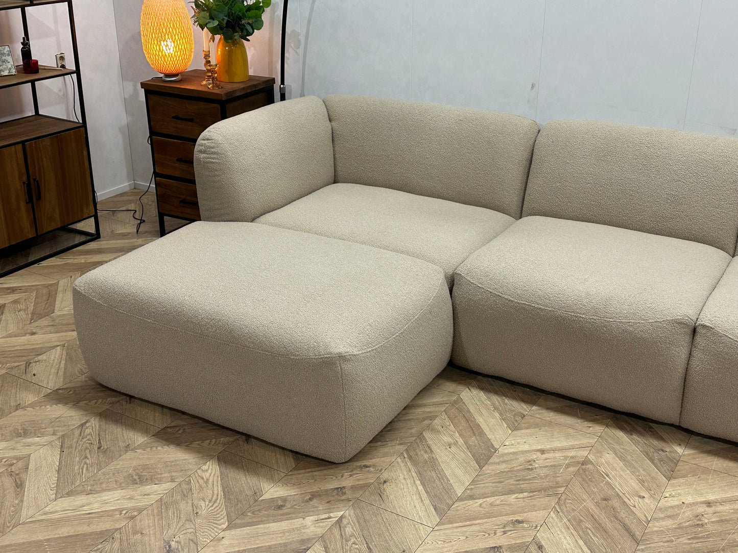 !Showroommodel! Beige Bouclé U Zetel