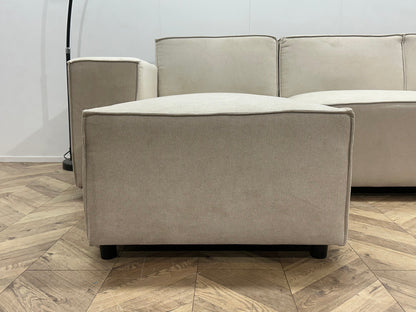 !Showroommodel! Crème Suede Stoffen U Zetel