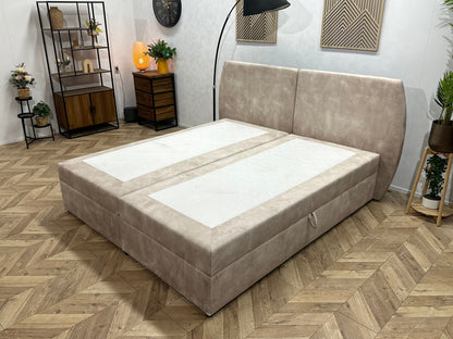 !Showroommodel! Beige Velvet Boxspring Inc Topper