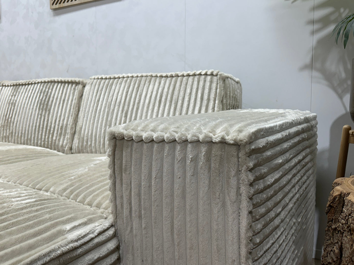 !Showroomodel! Witte Ribstof U Zetel