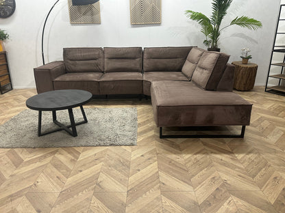 Bruine Velvet Hoekzetel ~ Losse Rugkussens Met Afneembare Hoezen