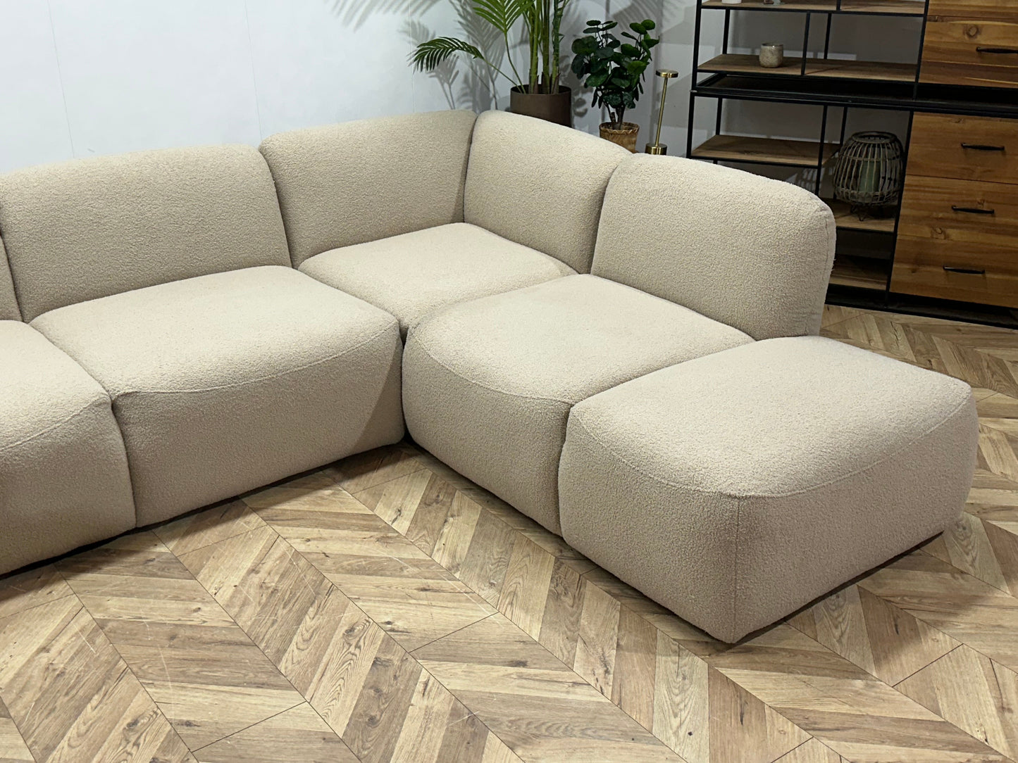 !Showroommodel! Beige Bouclé U Zetel