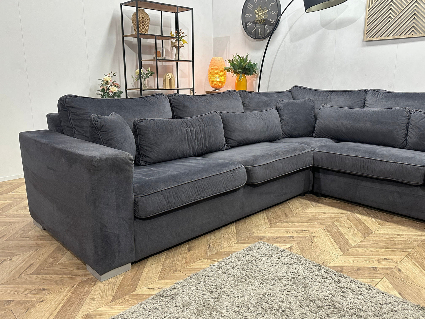 Antraciet Velvet U Zetel ~ Losse Kussens Met Afneembare Hoezen
