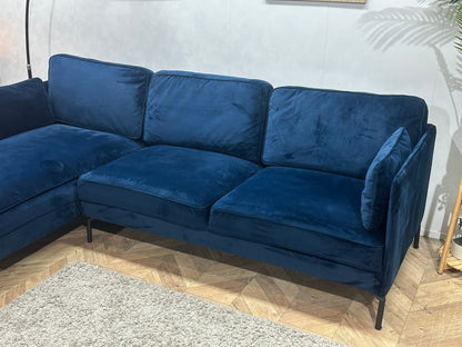 Blauwe Velvet Hoekzetel ~ Losse Kussens Met Afneembare Hoezen