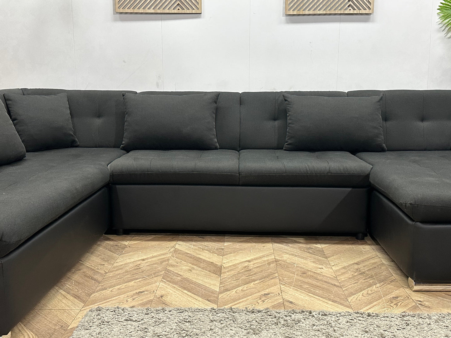 !Showroommodel! Zwarte Stoffen/Lederen U Zetel