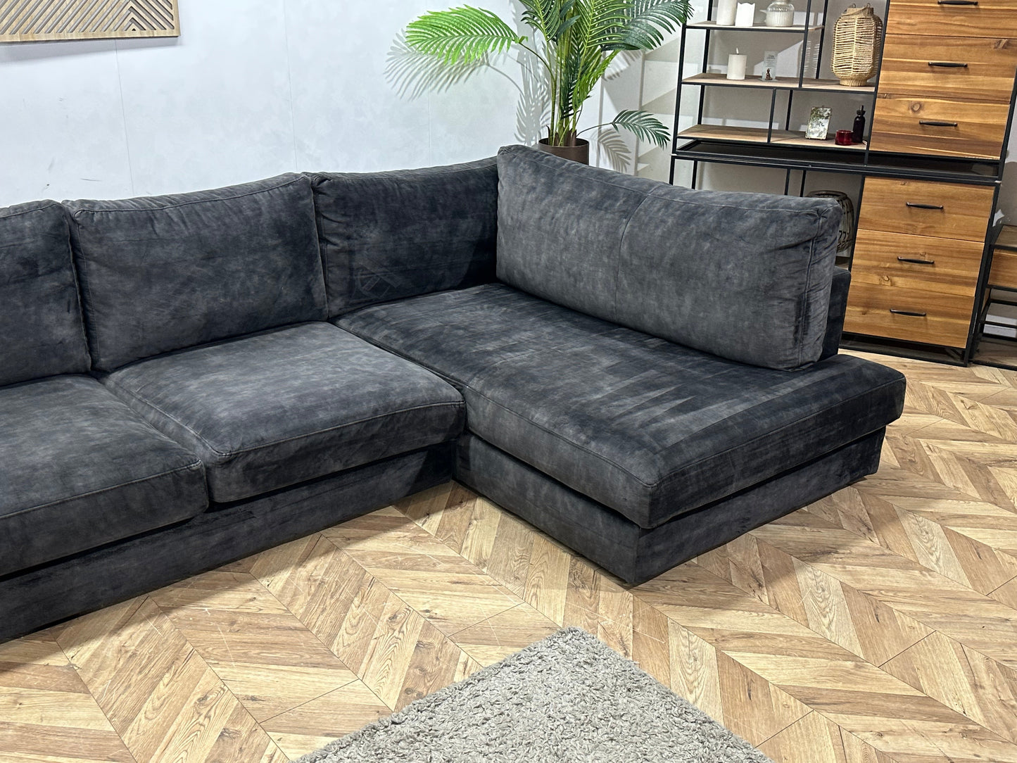 Antraciet Velvet U Zetel ~ Nieuwstaat