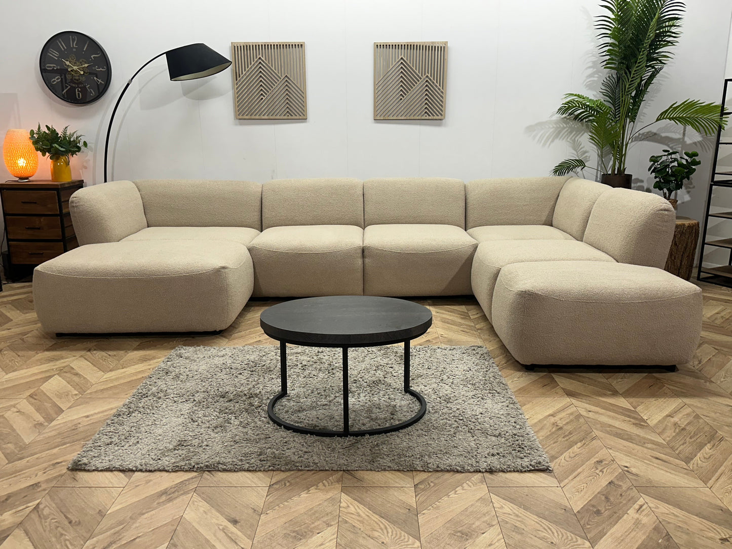 !Showroommodel! Beige Bouclé Stoffen U Zetel