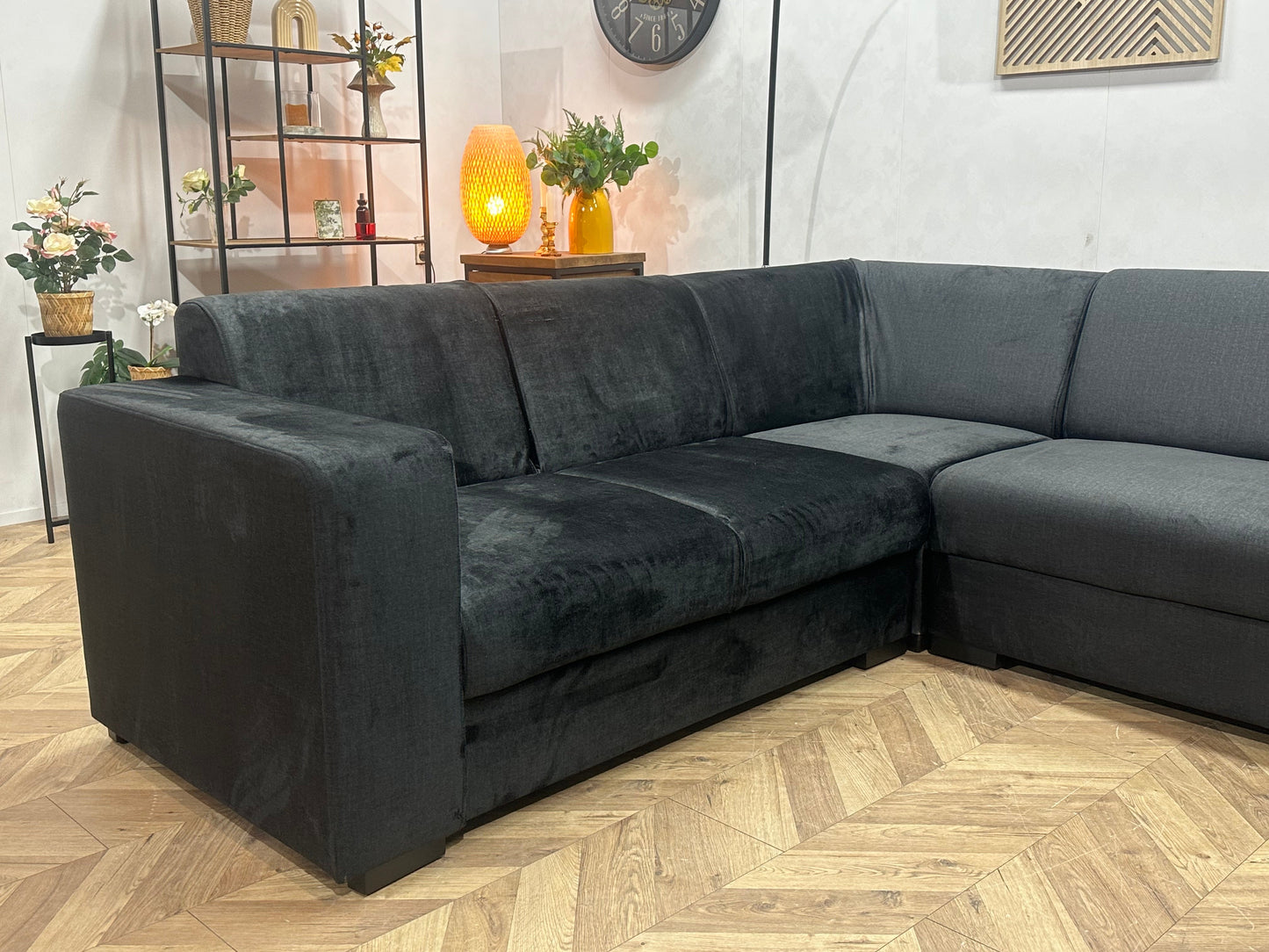 !Showroommodel! Zwarte Velvet Hoekzetel