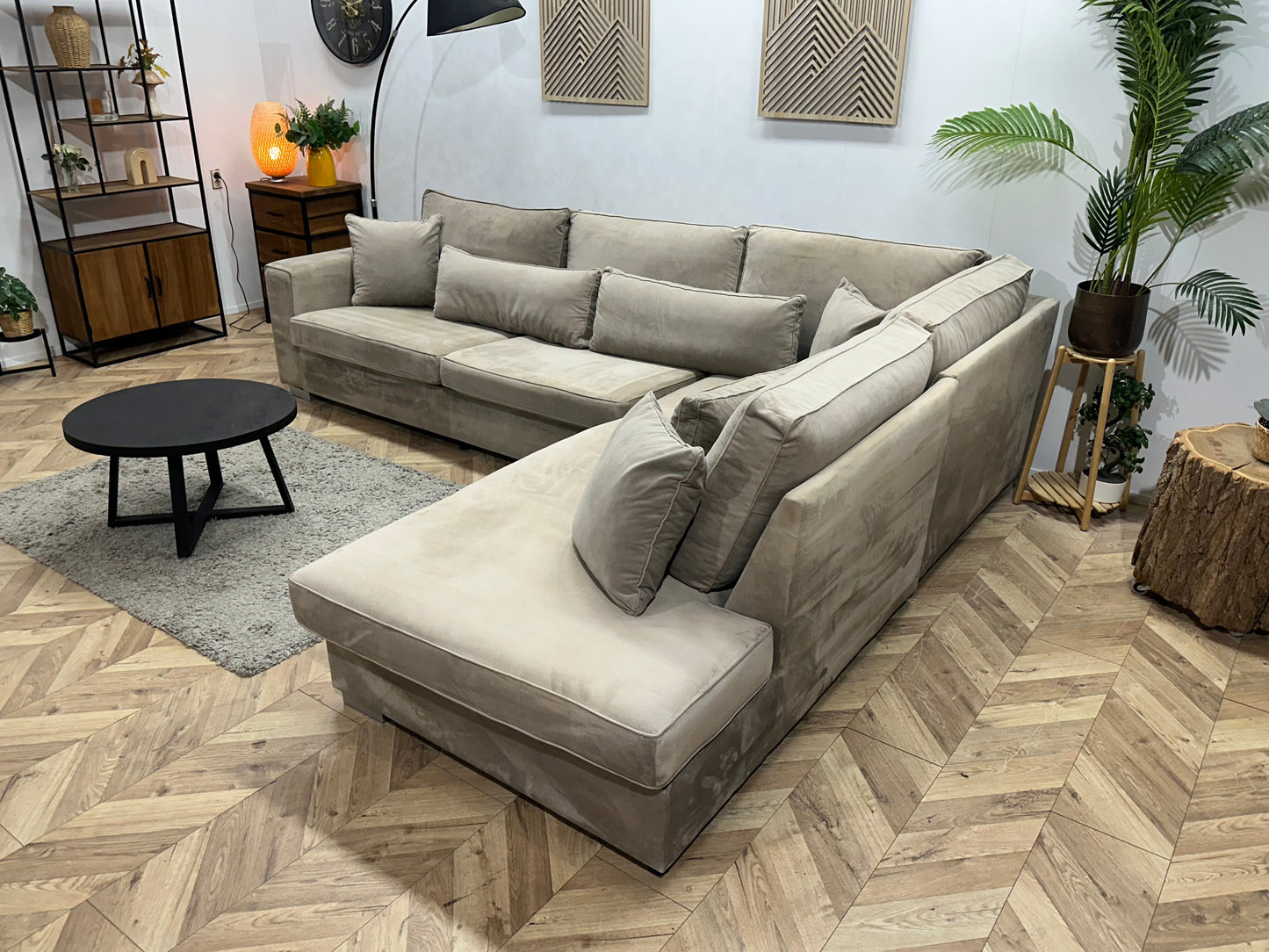 Grijze/Beige Velvet Hoekzetel ~ Losse Kussens Met Afneembare Hoezen