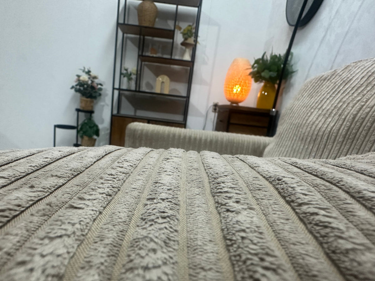 Beige/Crème Ribstof Hoekzetel ~ Losse Kussens Met Afneembare Hoezen