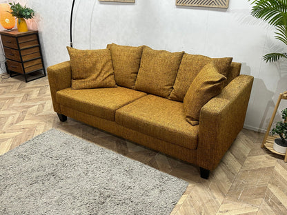 Gele 2.5-Zits Zetel Inc Hocker ~ Losse Kussens Met Afneembare Hoezen