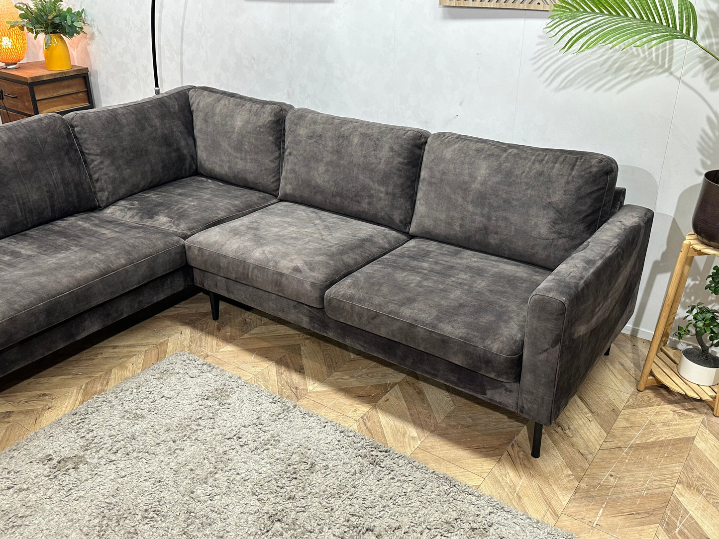 Antraciet Velvet Hoekzetel ~ Losse Kussens Met Afneembare Hoezen