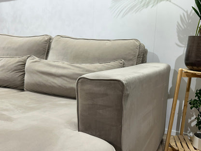Beige Velvet Hoekzetel ~ Losse Kussens Met Afneembare Hoezen