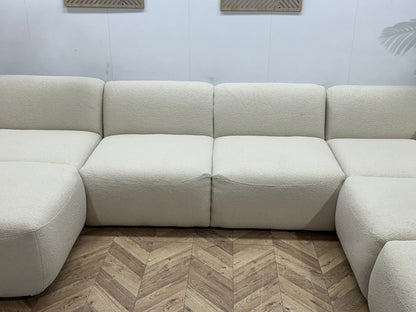 !Showroommodel! Witte Bouclé U Zetel