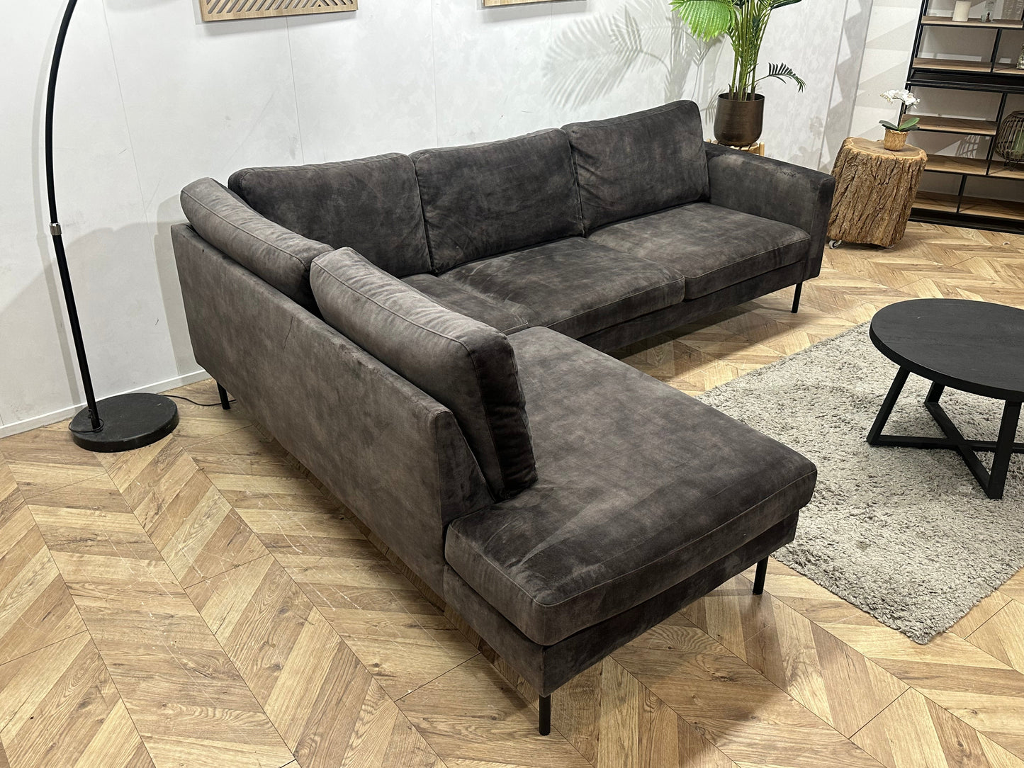 Antraciet Velvet Hoekzetel ~ Losse Kussens Met Afneembare Hoezen