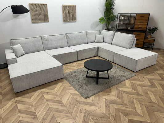 Licht Grijze Velvet U Zetel ~ Losse Rugkussens Met Afneembare Hoezen