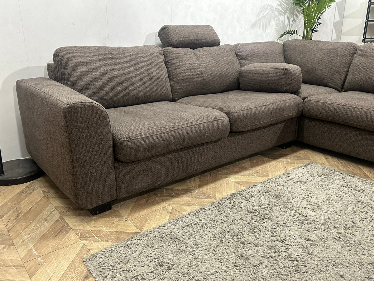 Taupe Hoekzetel ~ Losse Kussens Met Afneembare Hoezen