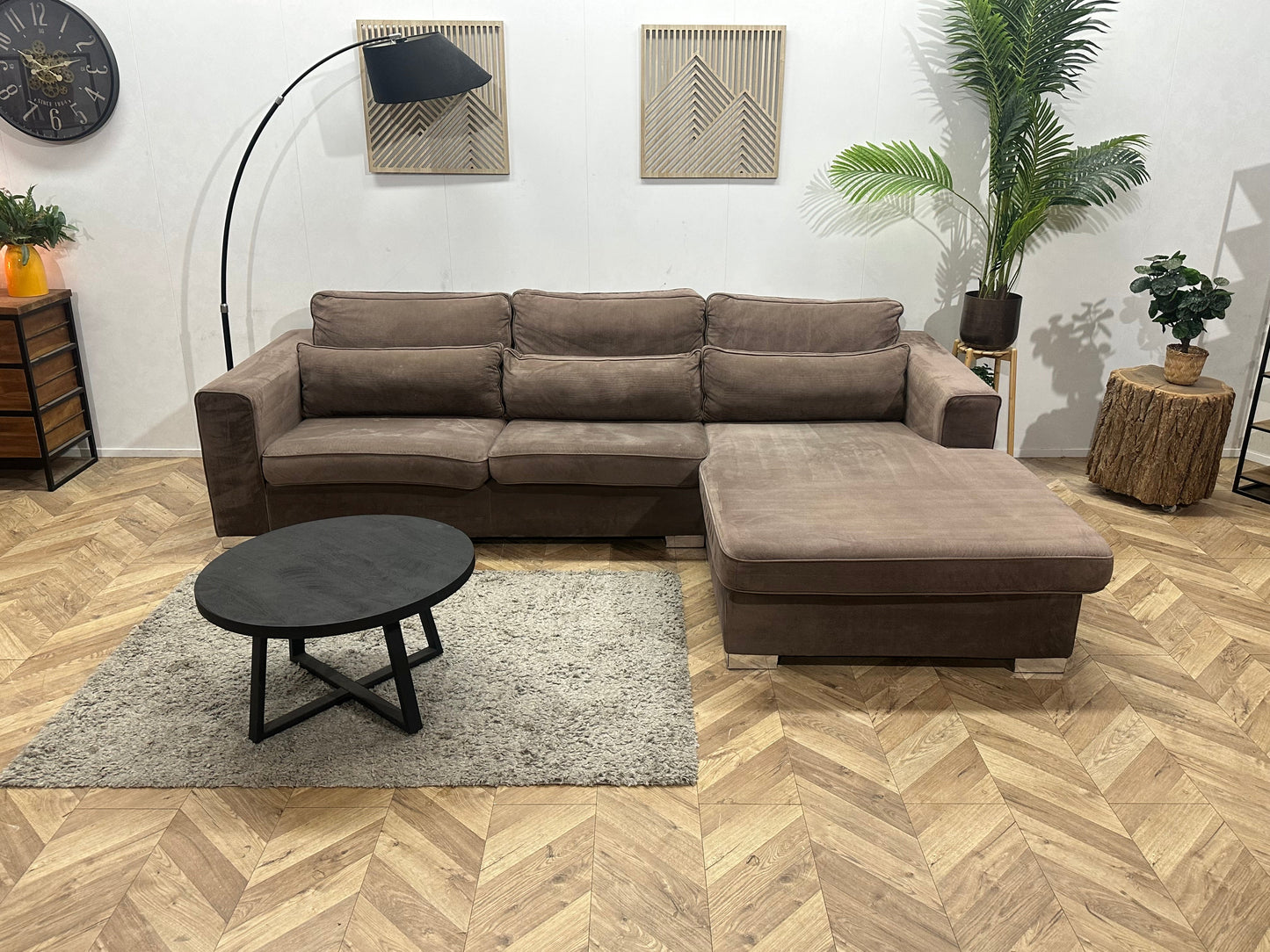 Bruine Velvet Hoekzetel ~ Losse Kussens Met Afneembare Hoezen
