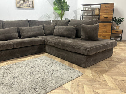 Taupe Ribstof Hoekzetel ~ Losse Kussens Met Afneembare Hoezen