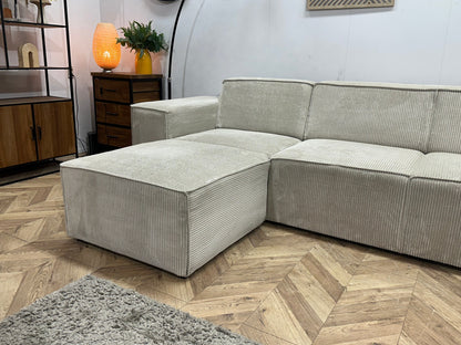 !Showroommodel! Witte Ribstof U Zetel