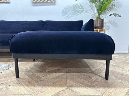 Blauwe Velvet Hoekzetel ~ Losse Rugkussens Met Afneembare hoezen