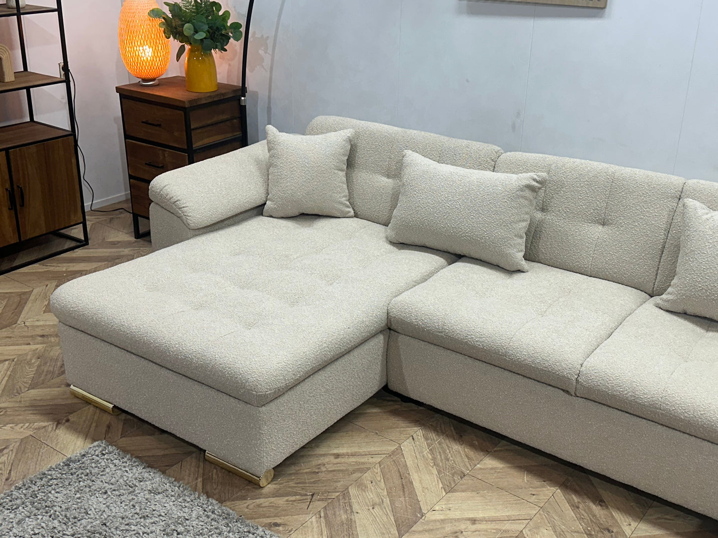 !Showroommodel! Witte/Crème Bouclé U Zetel