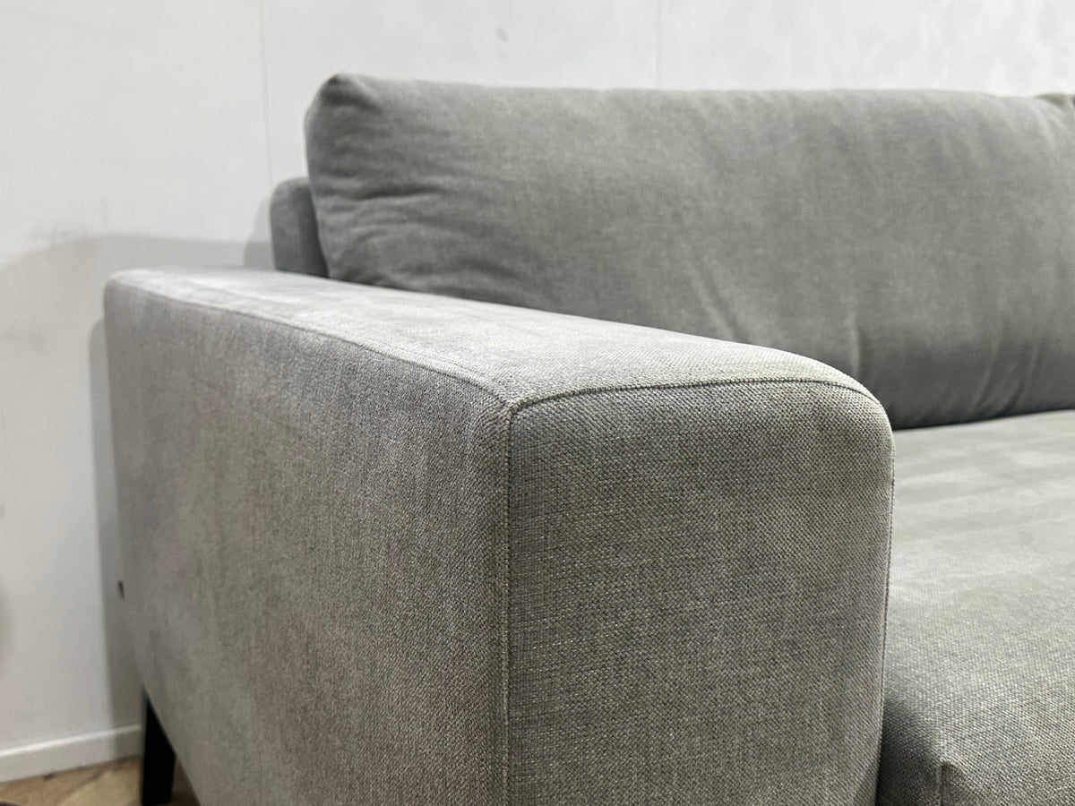 Hofstede Licht Grijze Suède Stoffen Design Hoekzetel ~ Losse Kussens Met Afneembare Hoezen