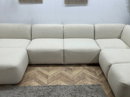 !Showroommodel! Witte Bouclé Stoffen U Zetel