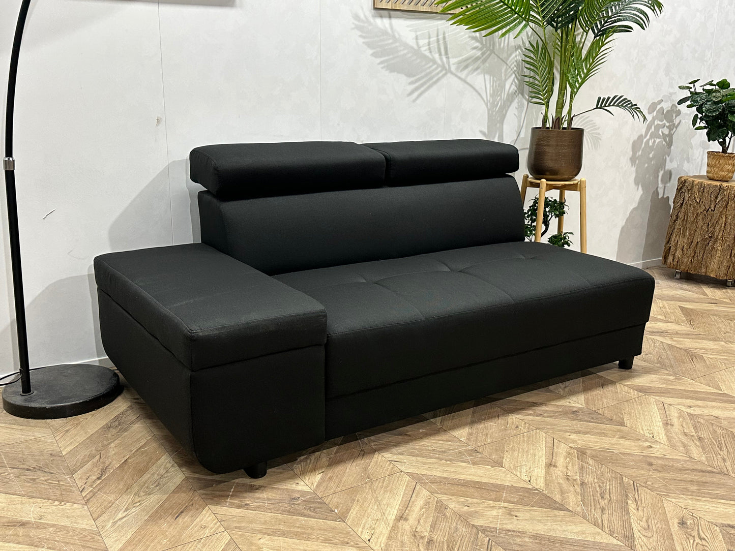!Showroommodel! Zwart Suede Stoffen Designzetel
