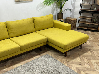 Gele Hoekzetel Inc Hocker ~ Losse Kussens Met Afneembare Hoezen