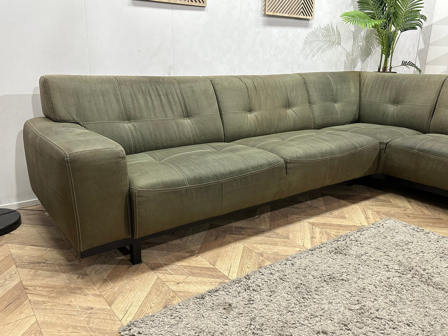 Groene Suède Stoffen Hoekzetel Inc Hocker ~ Vaste Kussens