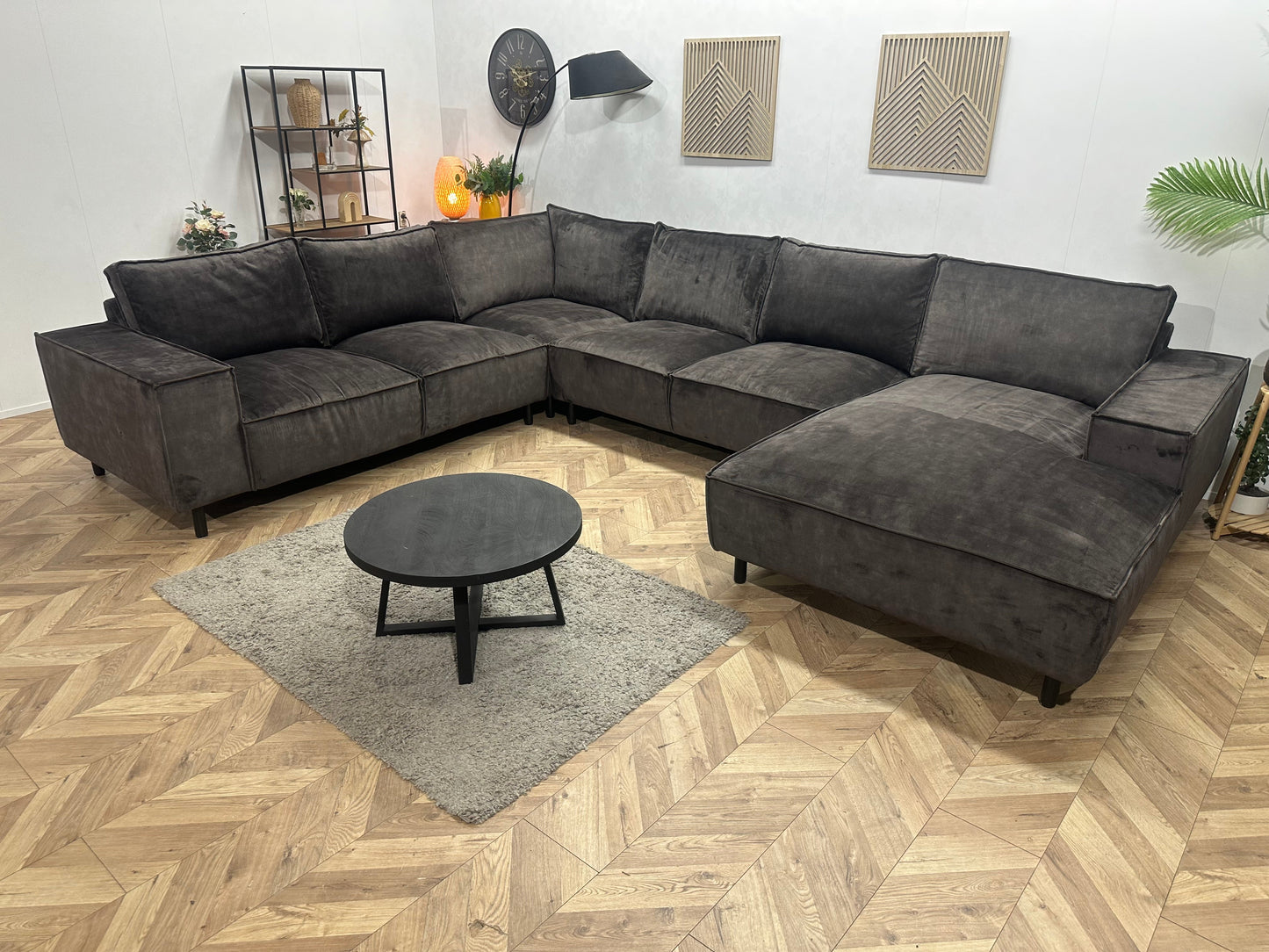 Antraciet Velvet U Zetel ~ Nieuwstaat