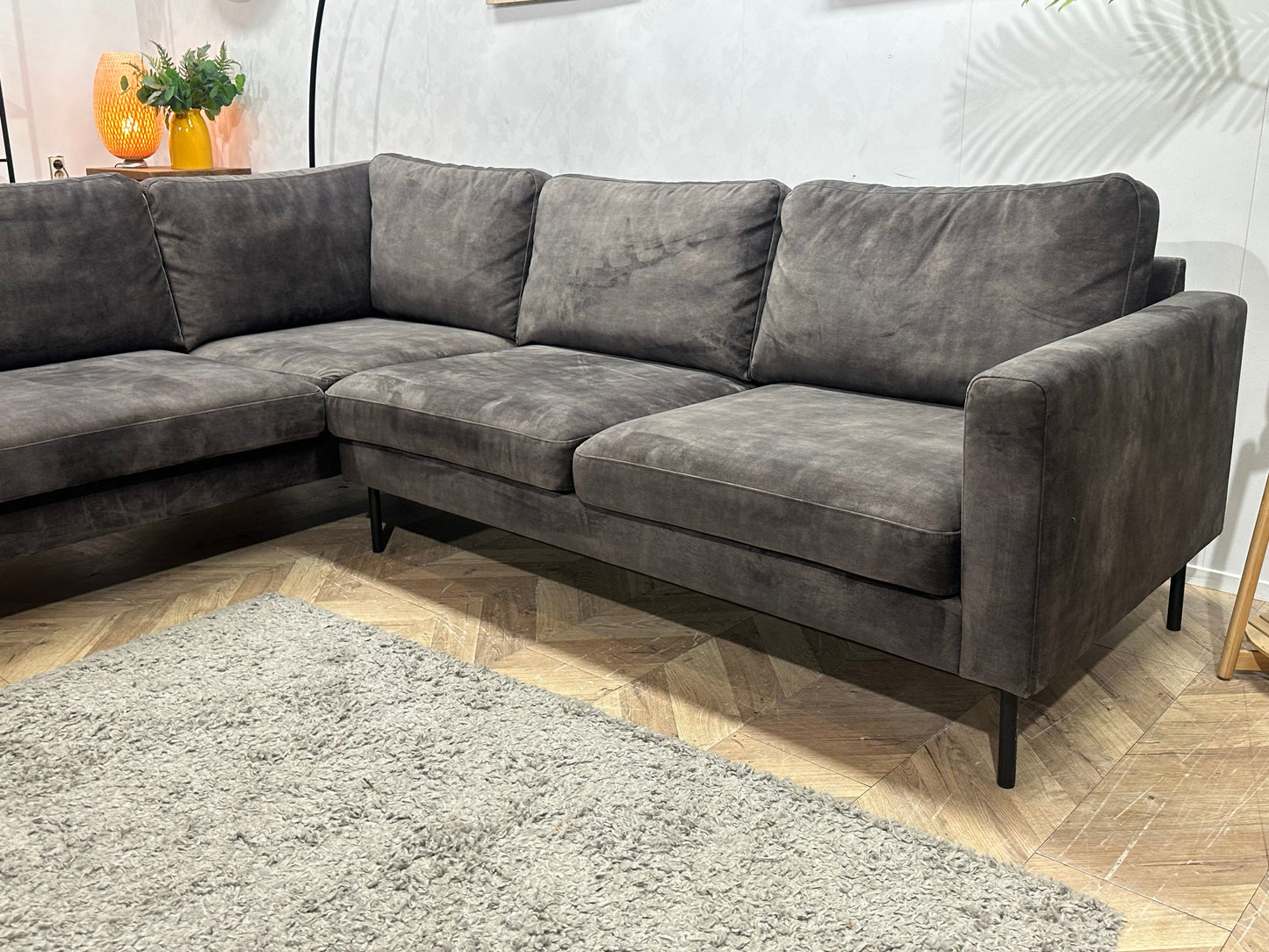 Antraciet Velvet Hoekzetel ~ Losse Kussens Met Afneembare Hoezen