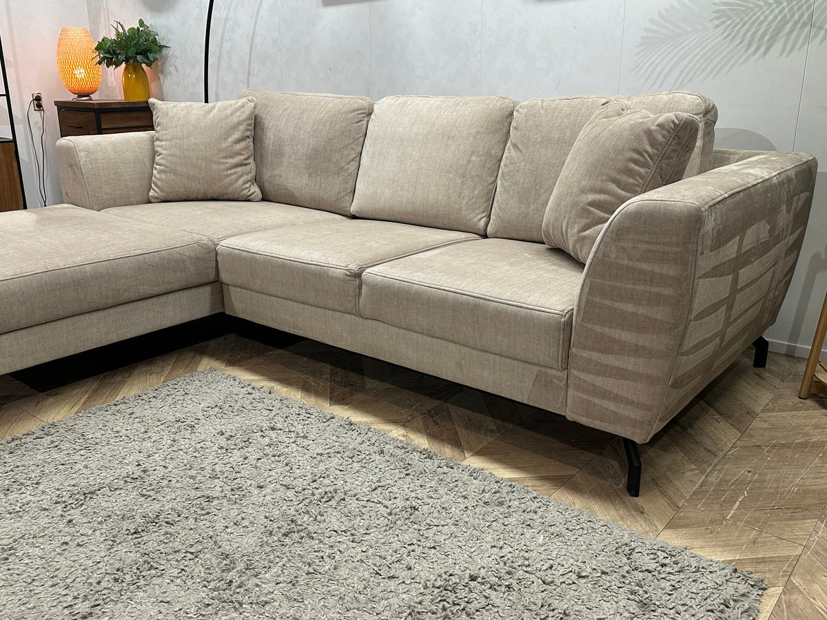 Beige Velvet Hoekzetel ~ Nieuwstaat