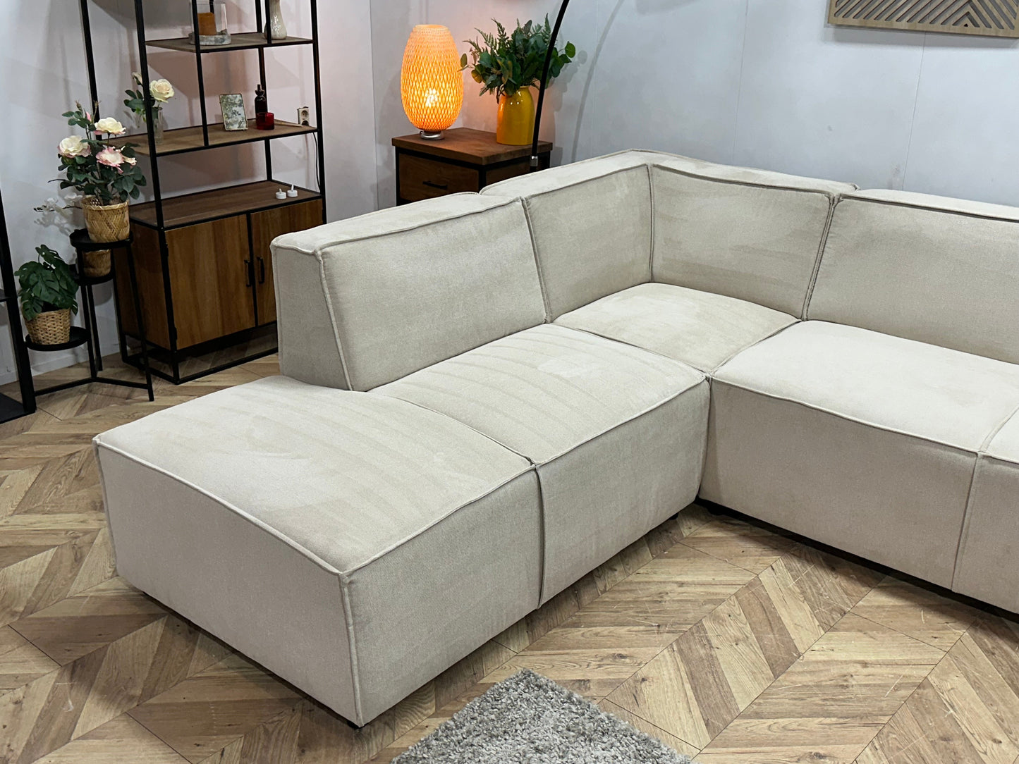 !Showroommodel! Crème Suède Stoffen U Zetel