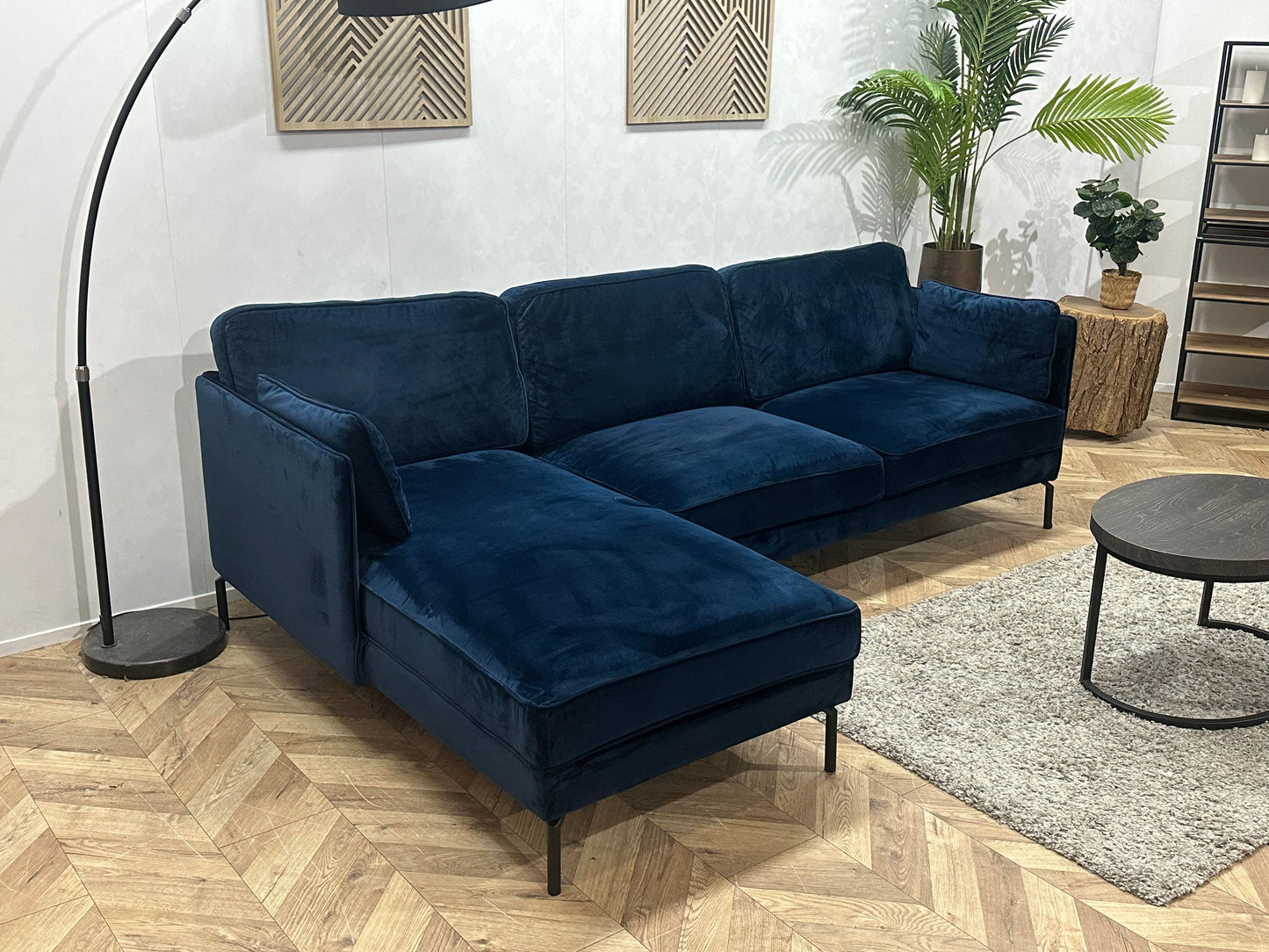 Blauwe Velvet Hoekzetel ~ Losse Kussens Met Afneembare Hoezen