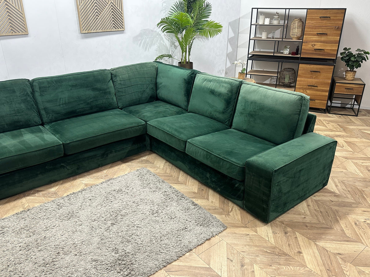 Groene Velvet Hoekzetel ~ Losse Kussens Met Afneembare Hoezen