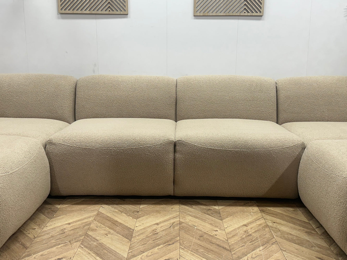 !Showroommodel! Beige Bouclé Stoffen U Zetel