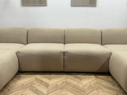 !Showroommodel! Beige Bouclé Stoffen U Zetel