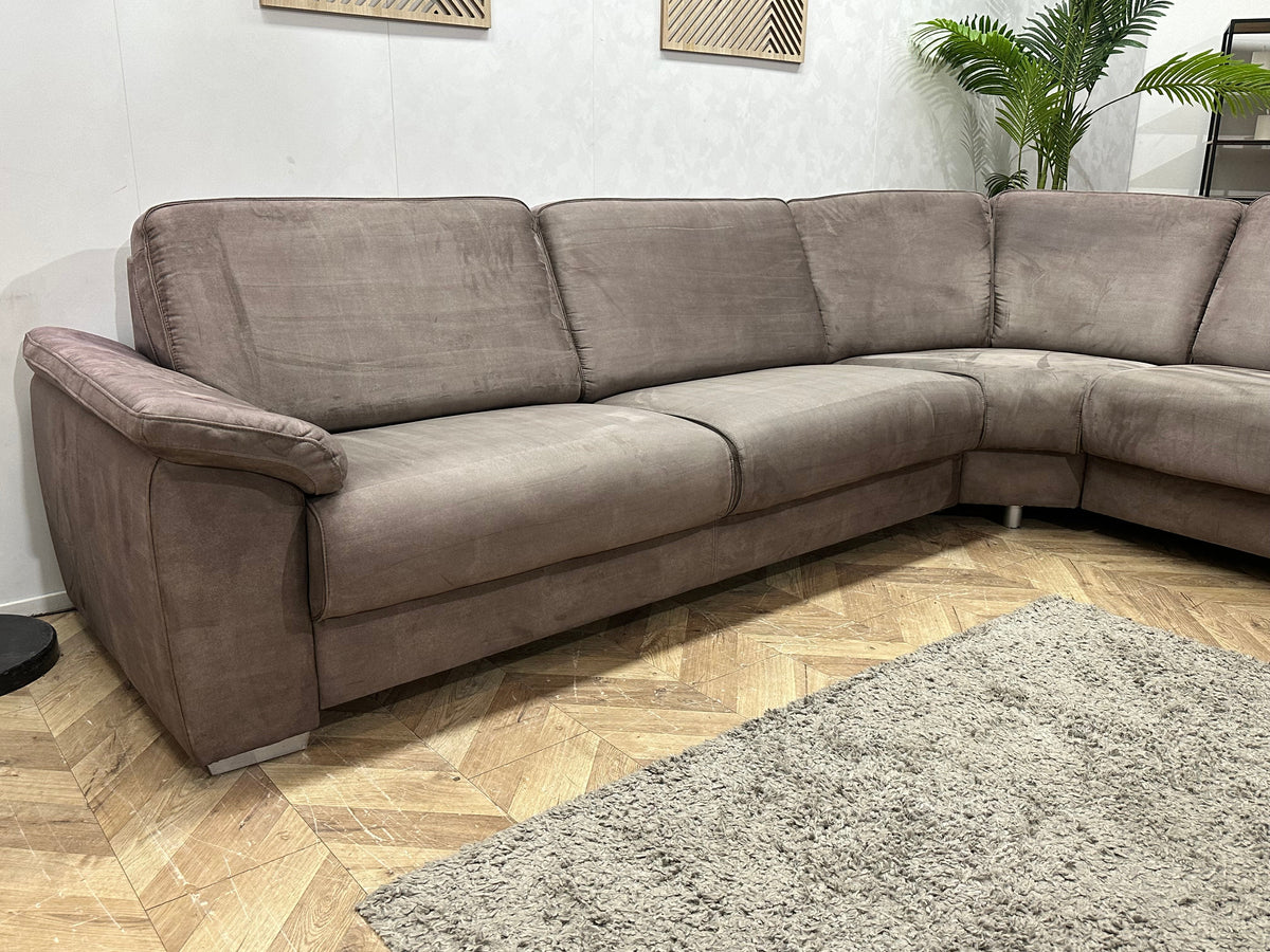 H&H Taupe Suède Stoffen Hoekzetel ~ Vaste Kussens