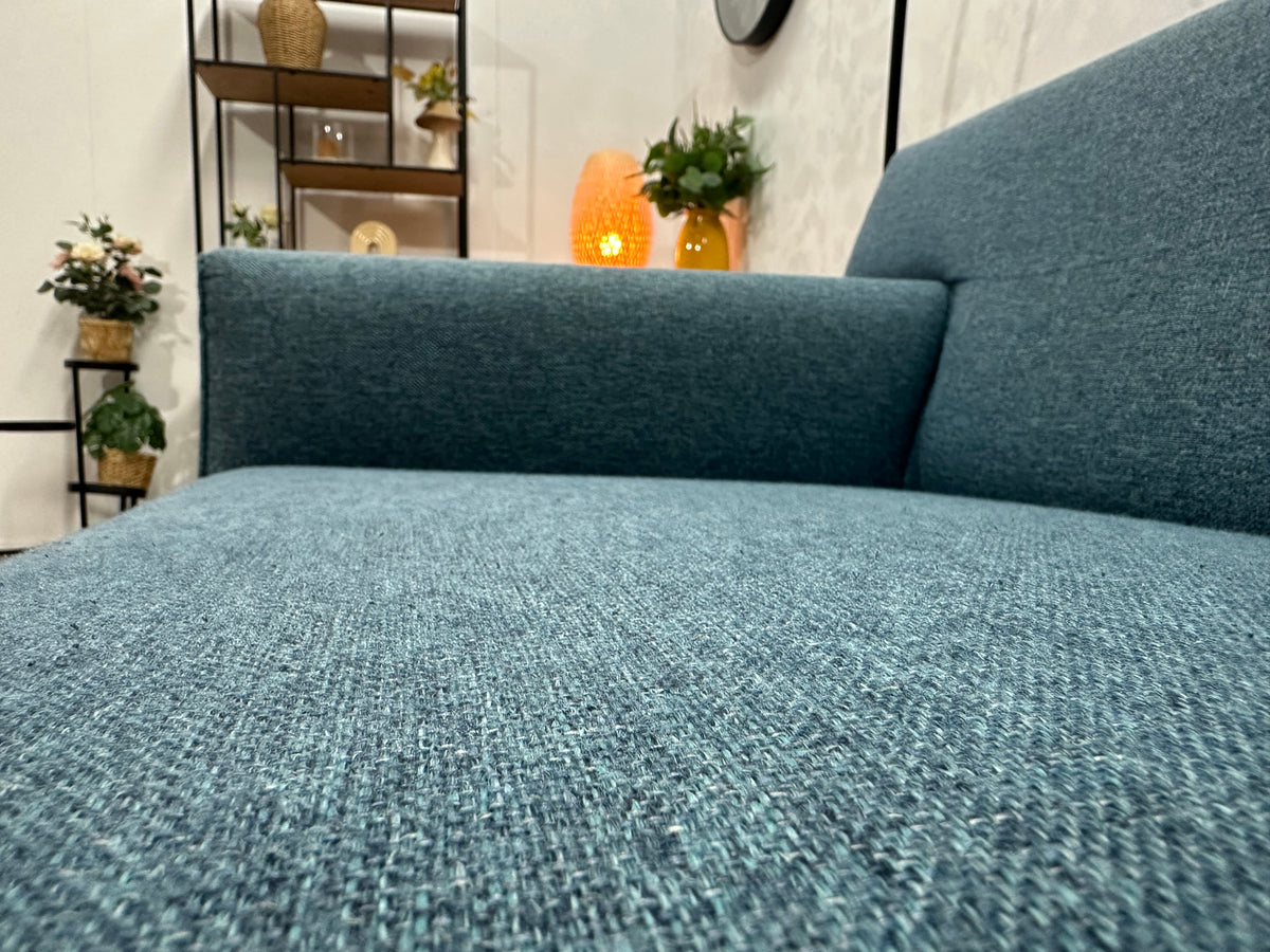 Blauwe 2.5-Zits Zetel Inc Hocker ~ Vaste Kussens